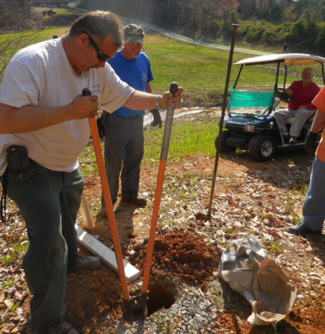 photo from 2019 Cleanup Day courtesy of Holland Shoaf